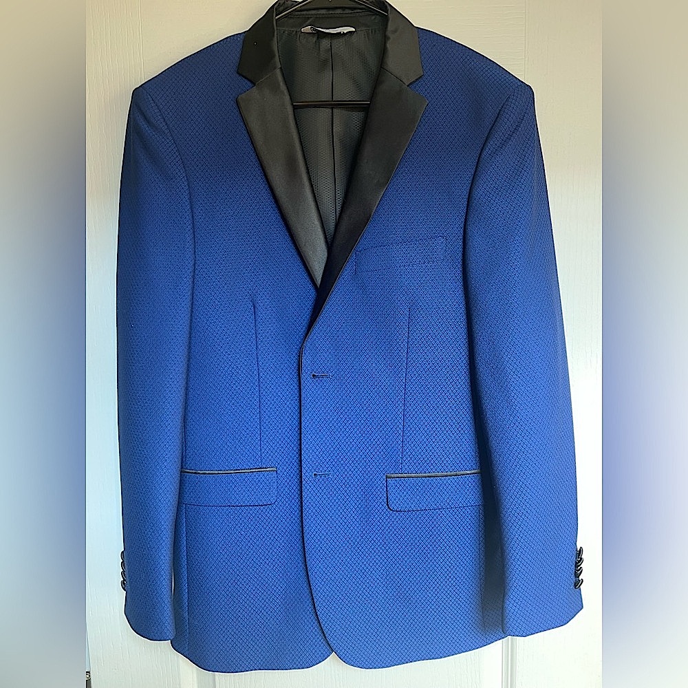 SATIN TRIM FORMAL BLAZER